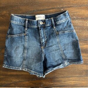 Abercrombie Kids high rise mini mom short. Size 13/14